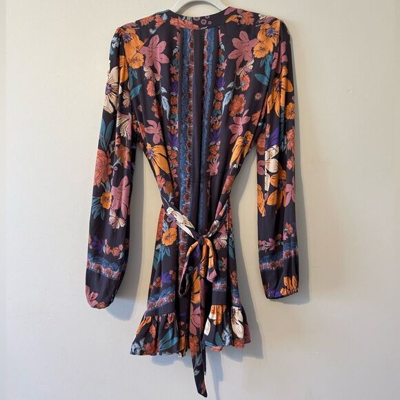 Free People Violet Hill Print Boho Floral Deep V Neck Tie Back Mini Dress Size 2 - Picture 3 of 14